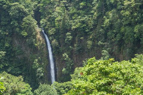 3-in-1 Safari Float, La Fortuna Waterfall, and Chocolate Tour Costa Rica