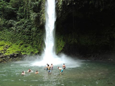 3 in 1 Hanging Bridges, Fortuna Waterfall & Volcano Hike Costa Rica