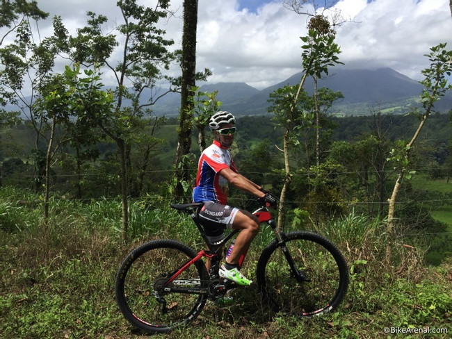 La Guaria Half Day Loop Biking Tour photo