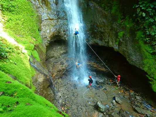 Pure Trek Canyoning Costa Rica