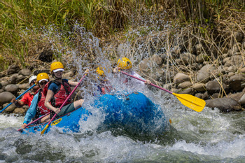 Whitewater Rafting Class II - III at Sarapiqui River photo 5