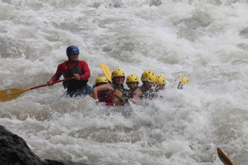 Whitewater Rafting Class III - IV at Sarapiqui River photo 2