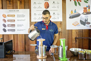 Maquenque Chocolate, Coffee and Organic Farm