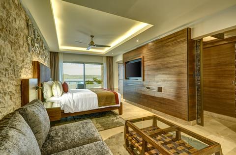 Planet Hollywood Beach Resort