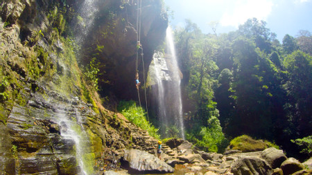 Diamante Verde Rappelling photo 3