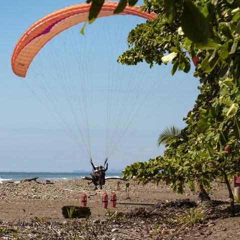 Dominical Paragliding Tour Costa Rica