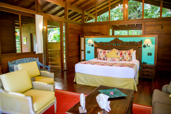Playa Cativo Lodge