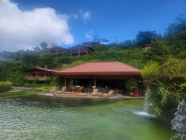 The Peace Lodge at La Paz Waterfall Photo