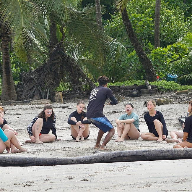 Santa Teresa Regular Surf Lesson Photo