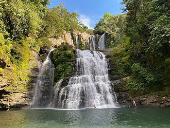Nauyaca Waterfall & Salto del Diamante Hike photo 2