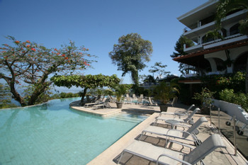 La Mariposa Hotel