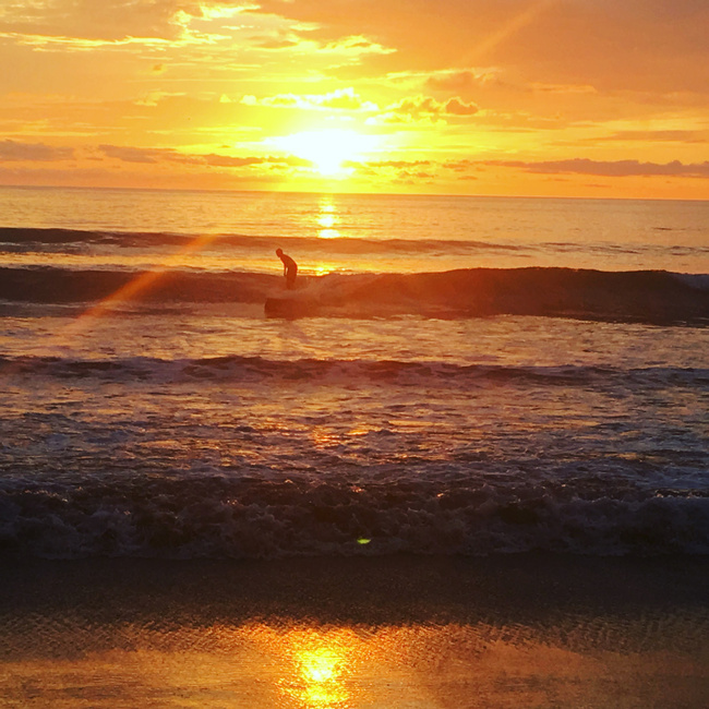 Damas Island Surf Lessons Photo