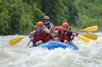 Rafting on the Savegre River