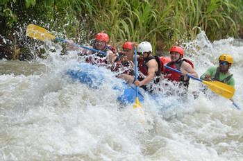 Rafting on the Savegre River photo 5