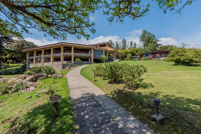 Hotel Montana Monteverde photo