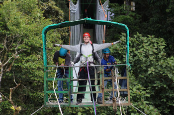 100% Aventura Canopy Tour photo 3