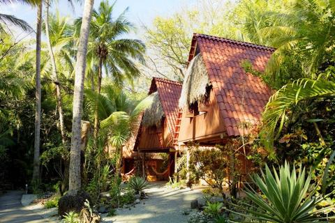 Lodge Calala Beach  Costa Rica