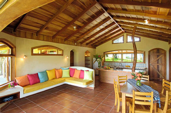 Mystica Lodge & Retreat