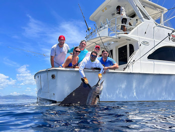 Papagayo Sportfishing Tour All In Yacht (48") - Half  Day - Max 10 Pax photo 3
