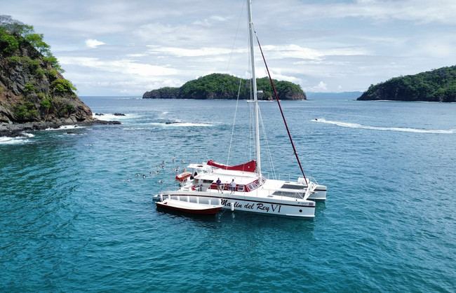 Marlin del Rey Catamaran at Coco Beach with Transportation photo