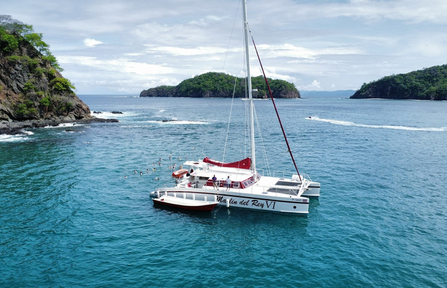 Marlin del Rey Catamaran at Coco Beach with Transportation Photo