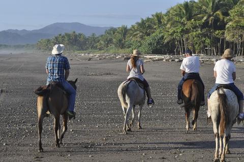 Hacienda Arío Horseback Tour Costa Rica