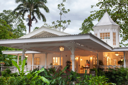 Hotel Aguas Claras