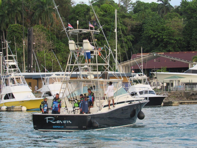 Quepos Sportfishing Tour Raven Boat (38") - Half Day photo