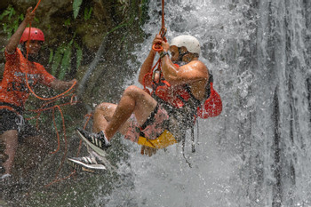 Canyoning at La Victoria Waterfall photo 5