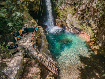 Oropendola Waterfall photo 3