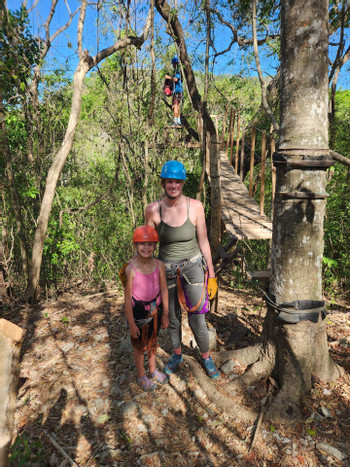 Canopy Tour (10 Lines - 1 Rappel) photo 2