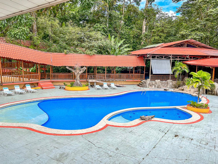 Hotel El Bambu