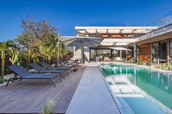 Luxury Home walk to the beach photo 3