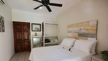 Ten North Tamarindo Beach Hotel