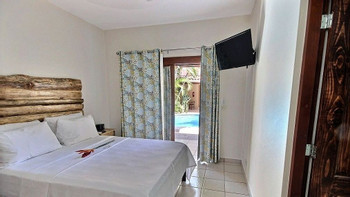 Ten North Tamarindo Beach Hotel