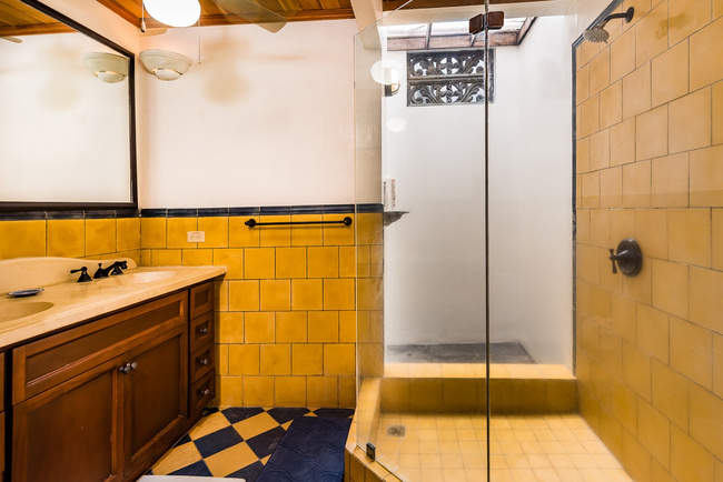 Villa Courtyard 2 Photo