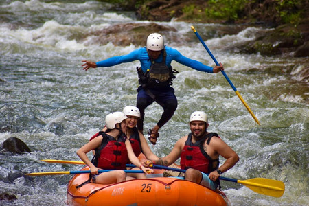 Rafting Rio Tenorio Class III/IV photo 2
