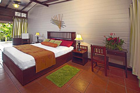 Pachira Lodge Costa Rica
