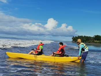 Marino Ballena Sea Kayaking Tour photo 4