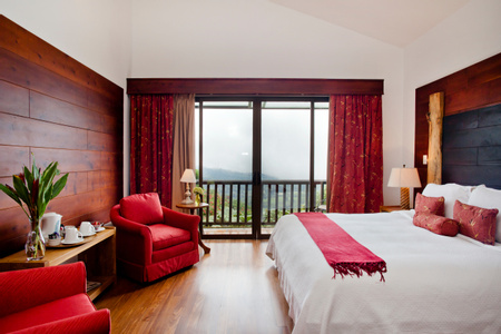 Poas Volcano Lodge