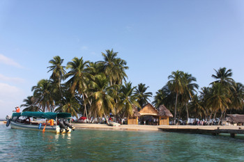 Aguja Island photo 2