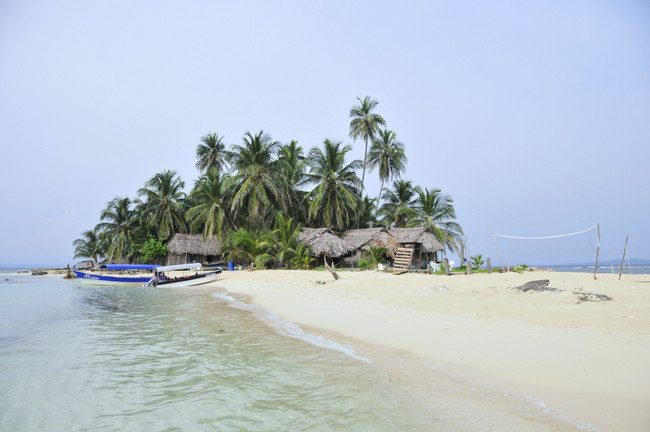 Coco Blanco Island
