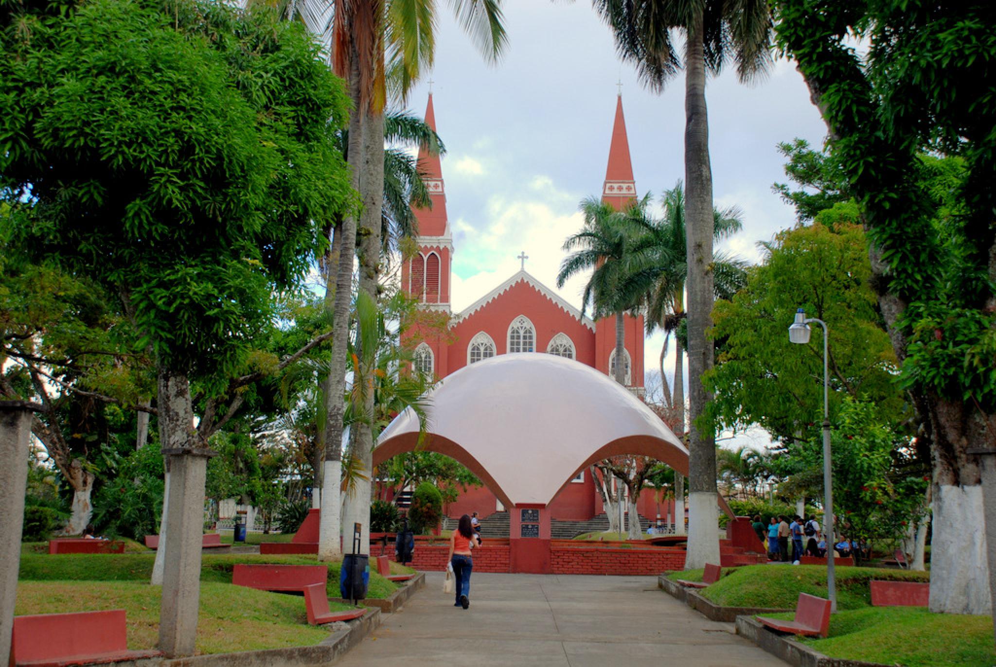 Gracia Guía de Viaje 2019: Grecia, Vacaciones en Costa Rica