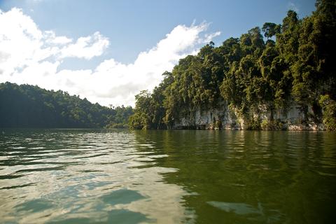 Rio Dulce, Fronteras Guatemala