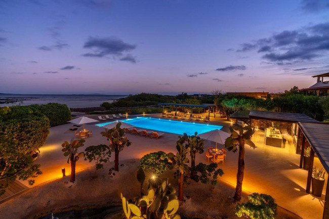 Finch Bay Hotel photo