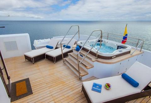 Natural Paradise Yacht - Royal Galapagos Cruises Ecuador