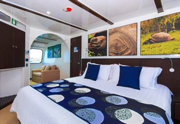 Natural Paradise Yacht - Royal Galapagos Cruises photo 2