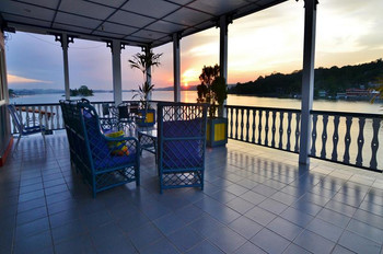 Casa Azul Guest House & Hotel