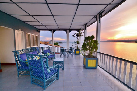 Casa Azul Guest House & Hotel