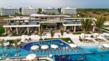 Oceana Beach Resort photo 2